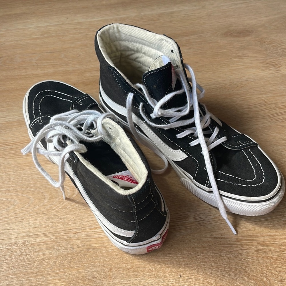 Vans High Top Classics Size 6.5
